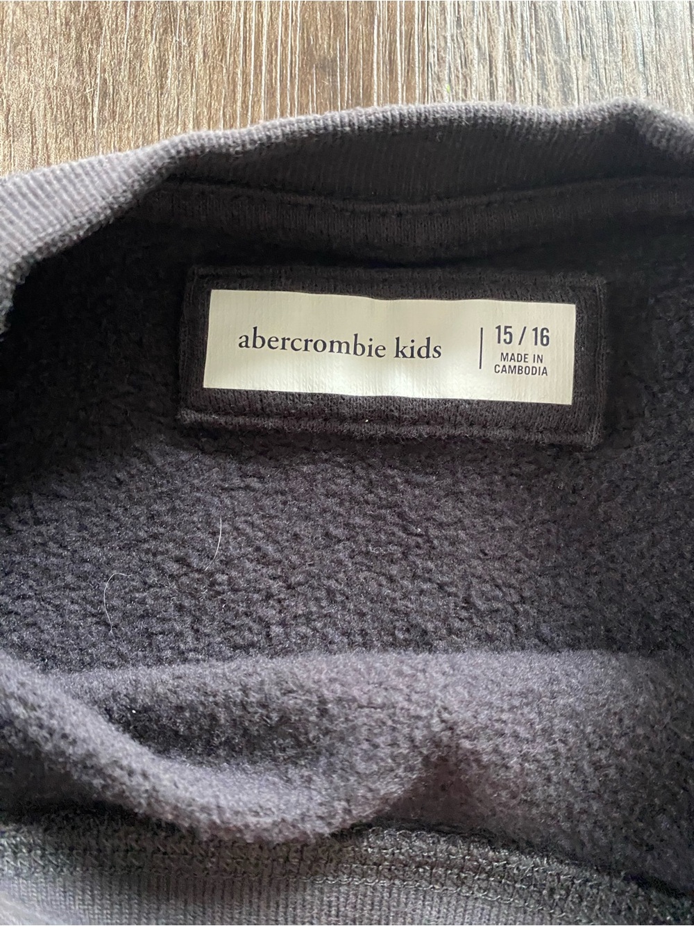 Abercrombie Kids crewneck sweatshirt - Picture 3 of 3